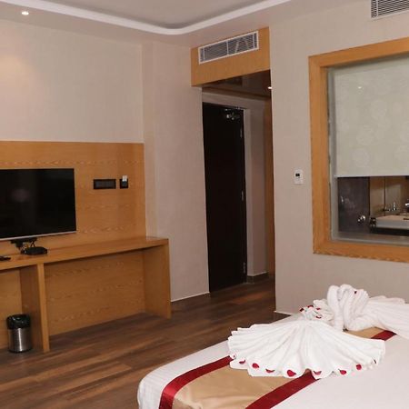 The Landmark Hotel Muzaffarpur Εξωτερικό φωτογραφία